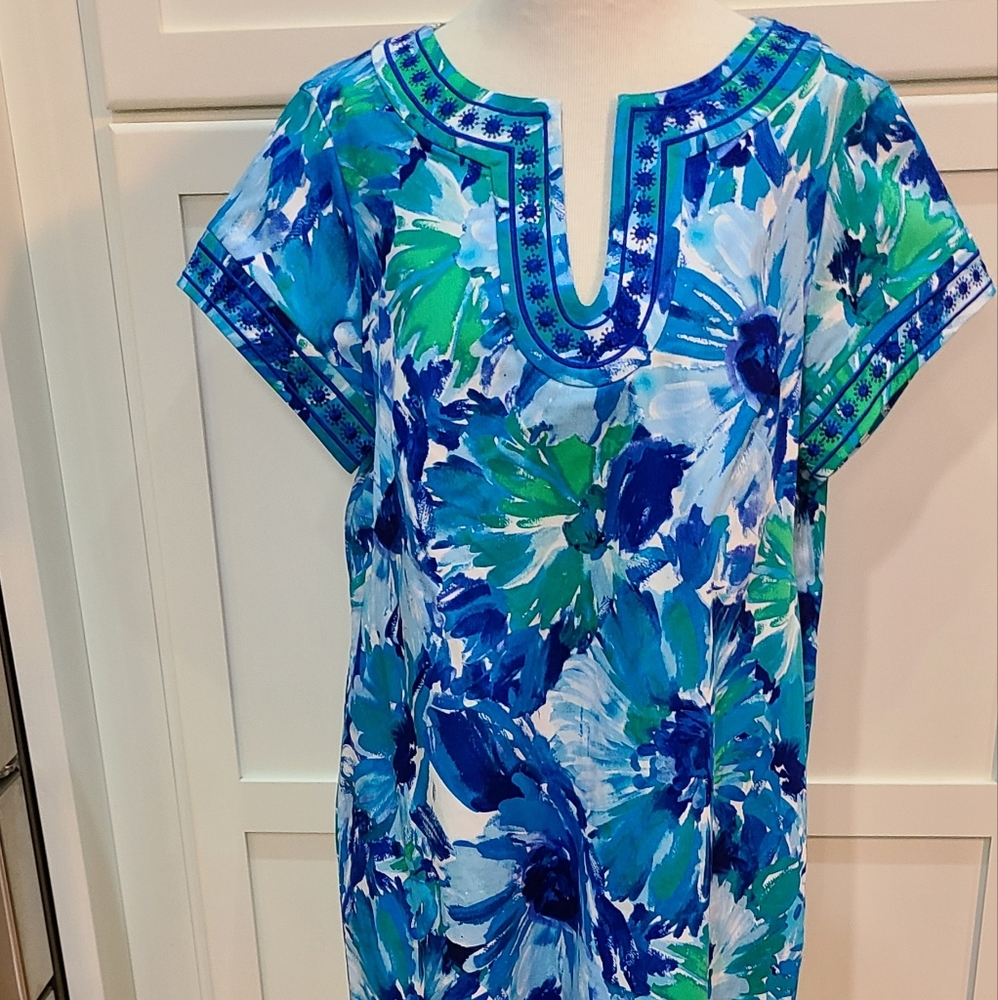 NWT Pappagallo Printed Dress Embroidered Detailing on Edges